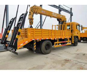 重型隨車吊起重機 工廠遙控與平板車一體化解決方案